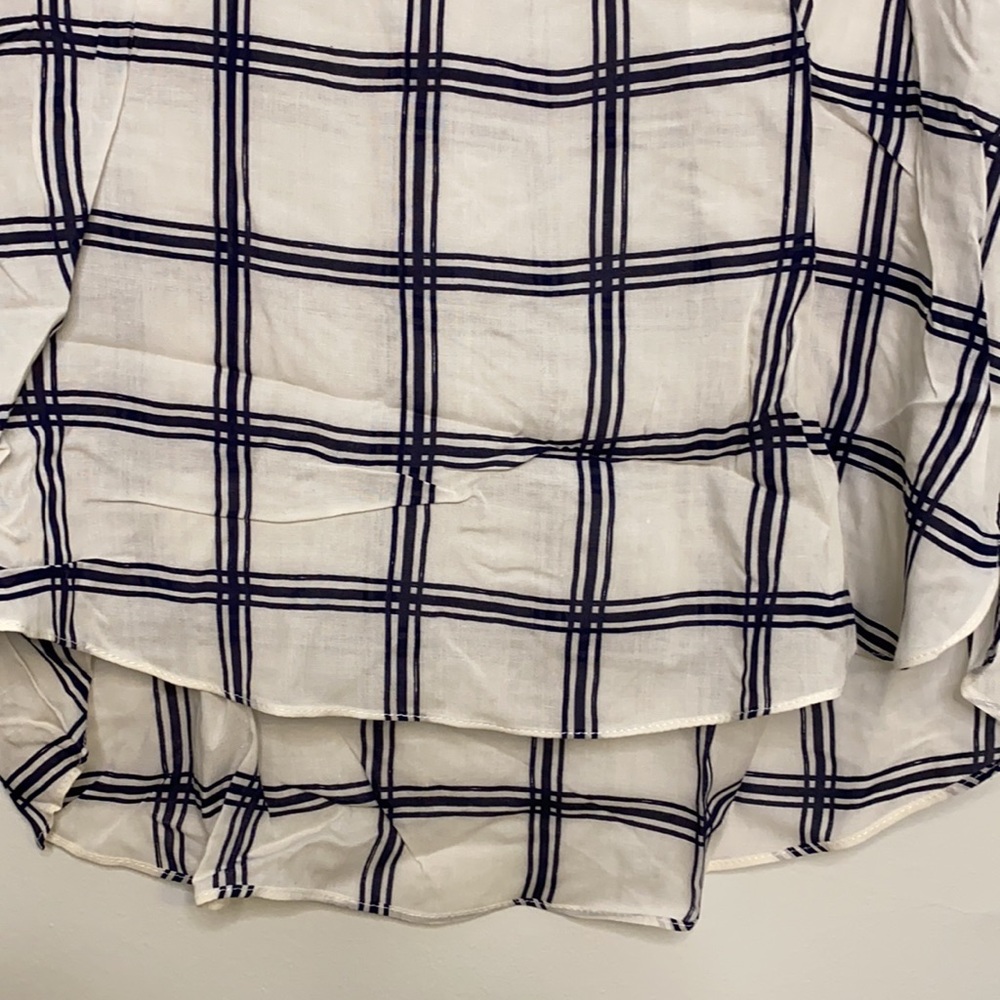 🆕 ZARA Basic button down blouse - Picture 6 of 7